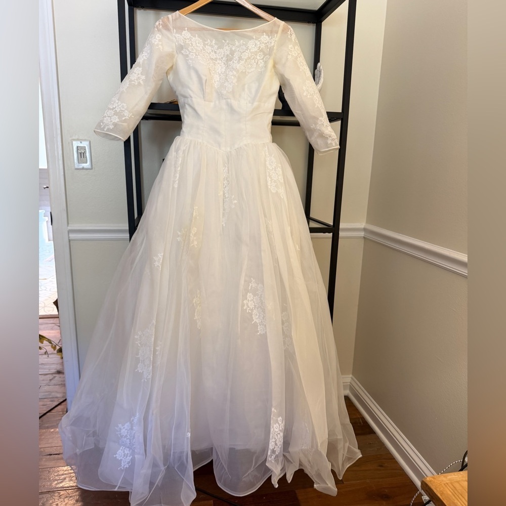 Vintage Ivory Lace Long Sleeve Ball Gown Wedding Dress